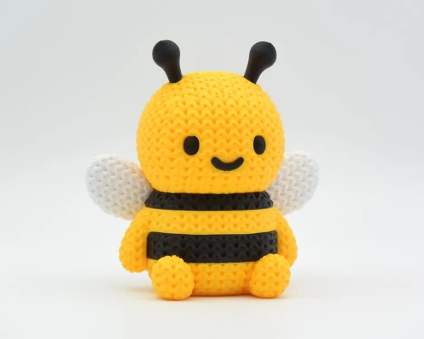 Abeille tricotée